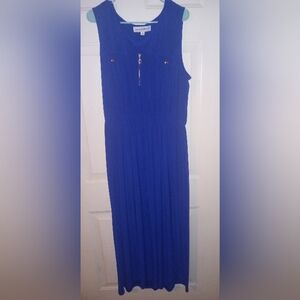 Emma & Michele. Blue w/ v neck & zipper. Gold tone buttons on faux pockets XL